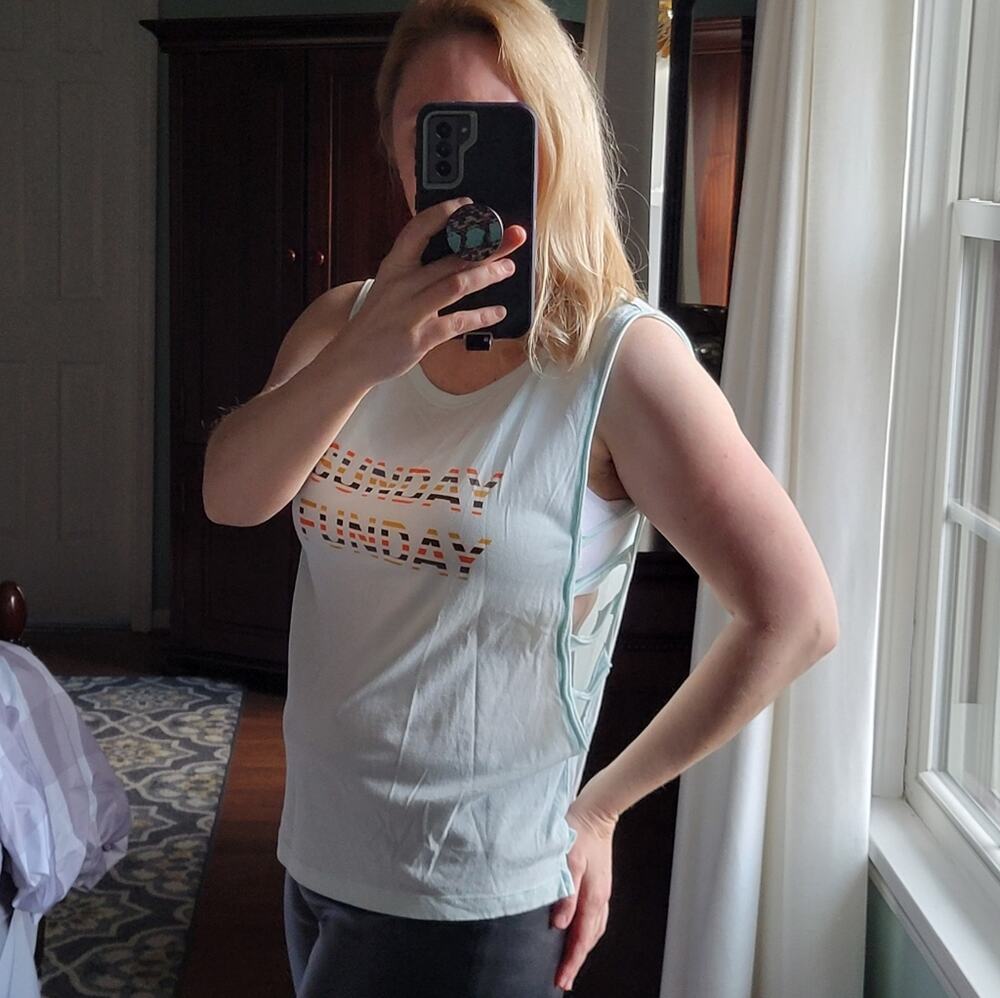 New HelloNite Sunday Funday Workout Tank Sleeveless Caged Sides/Open Exercise